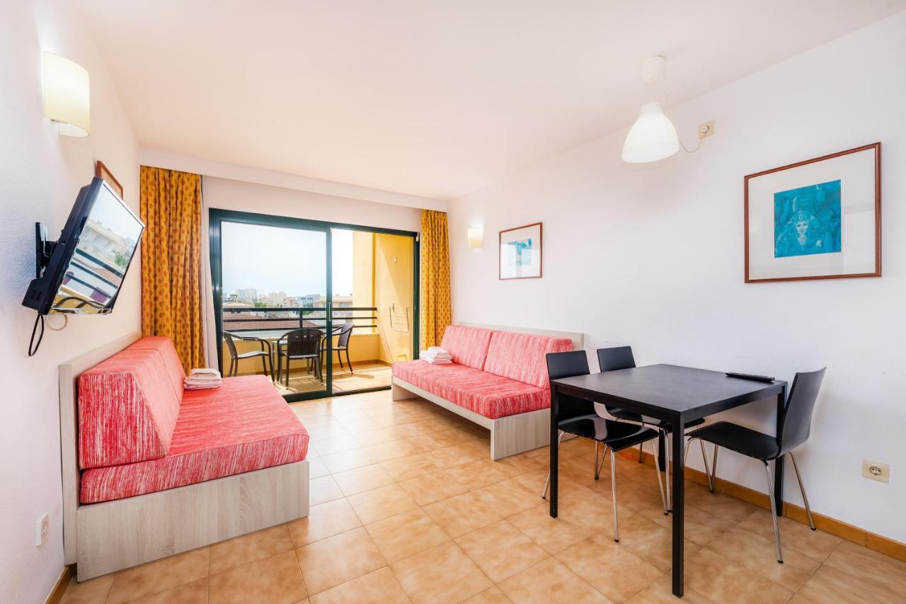 Apto Con Terraza 303 Hébergement de vacances *