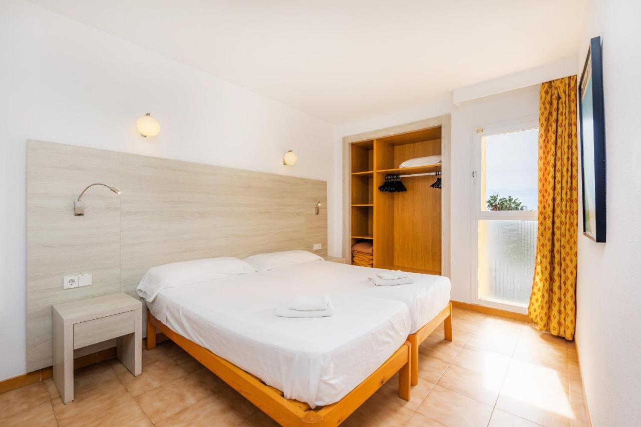Apto Con Terraza 303 Hébergement de vacances *