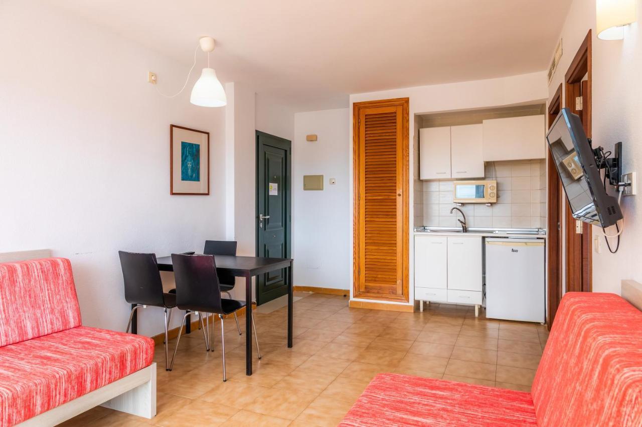 Apto Con Terraza 303 Hébergement de vacances *